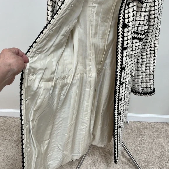 CHANEL Vintage Wool Boucle Long Jacket - Picture 9 of 16